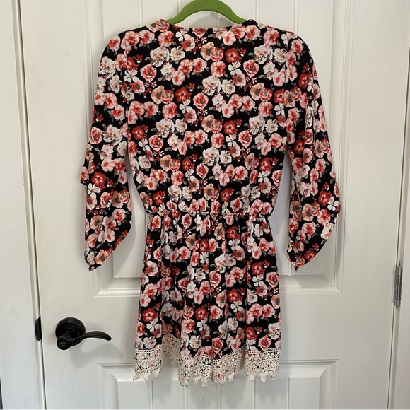 Monaco floral romper - Picture 3 of 4